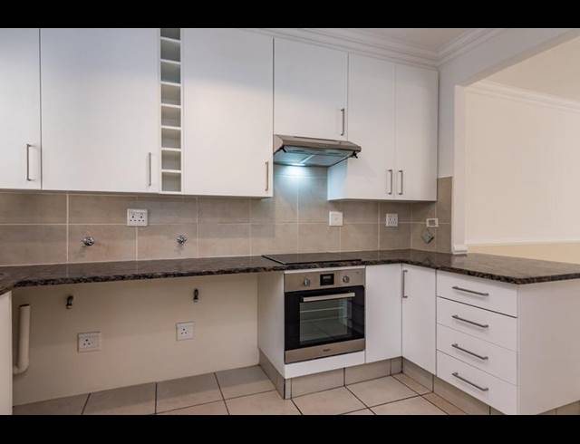 2 BEDROOM PROPERTY TO RENT IN LONEHILL